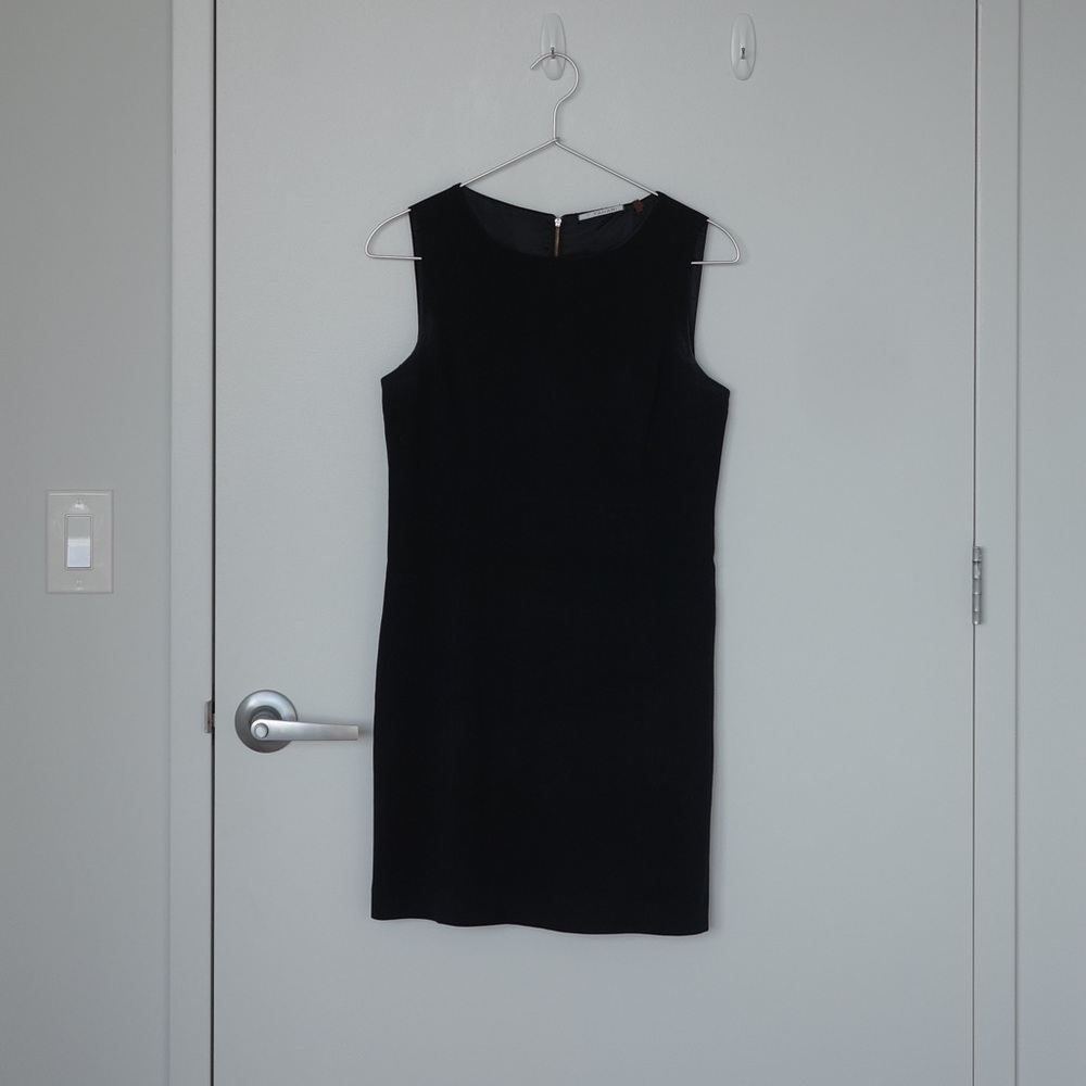 Tahari Black Sleeveless Sheath Dress